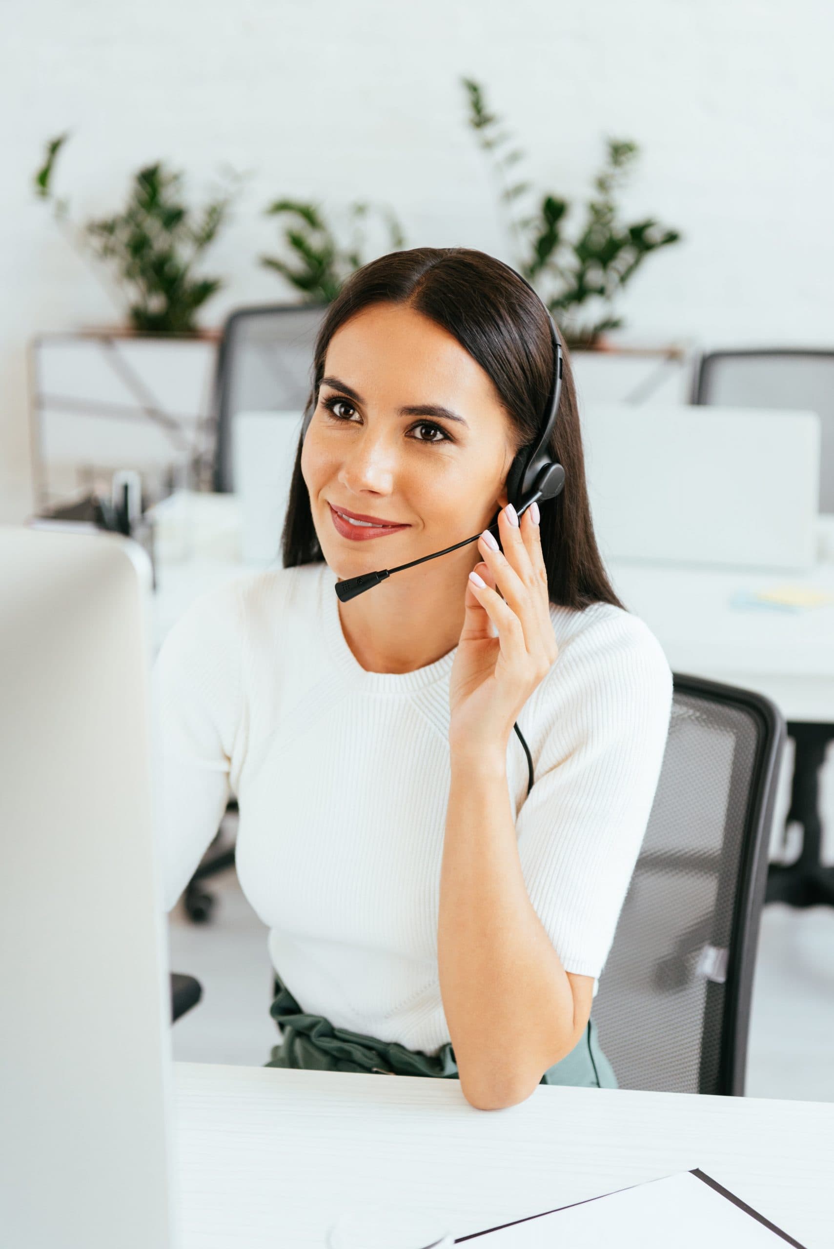 Call center agent routing customer calls